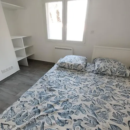 2 Dans Maison Avec Piscine *