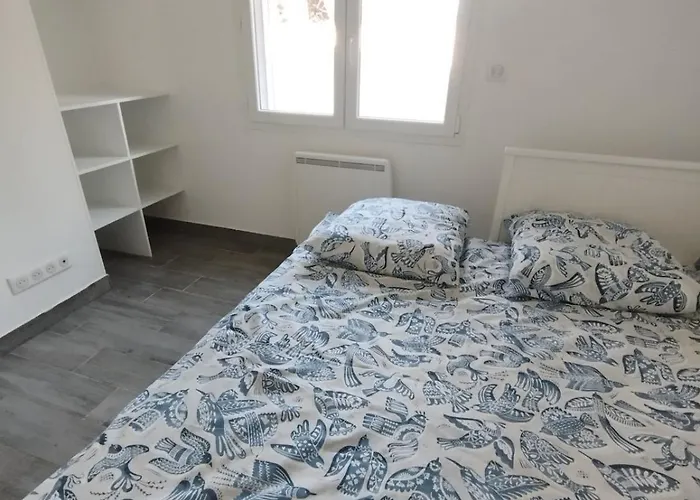 2 Dans Maison Avec Piscine *